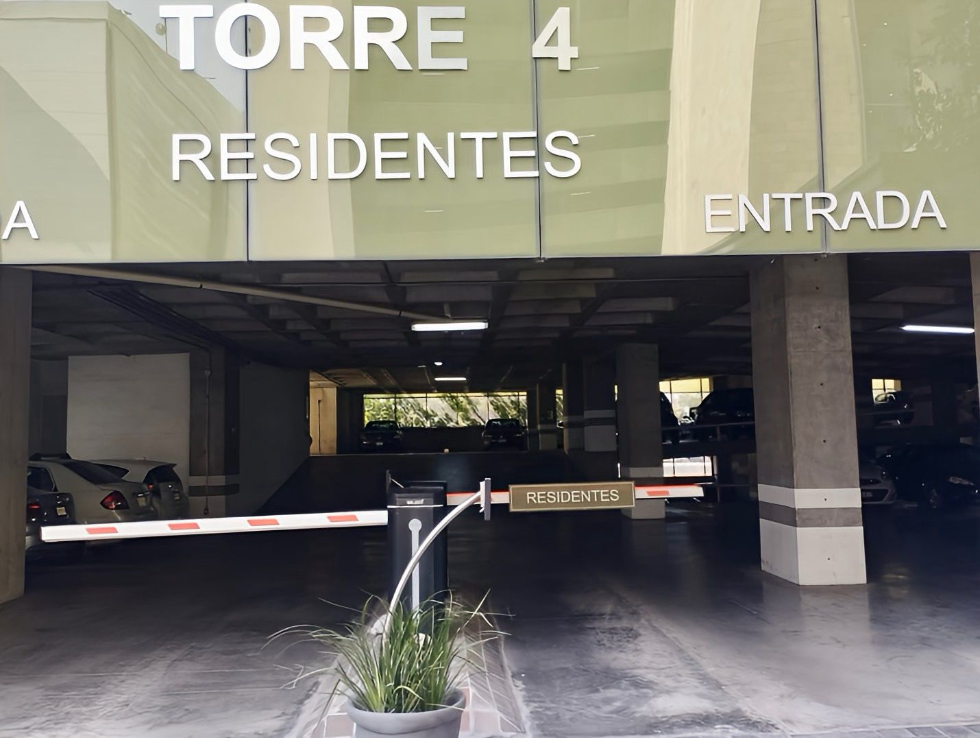 Barrera Vehicular 3